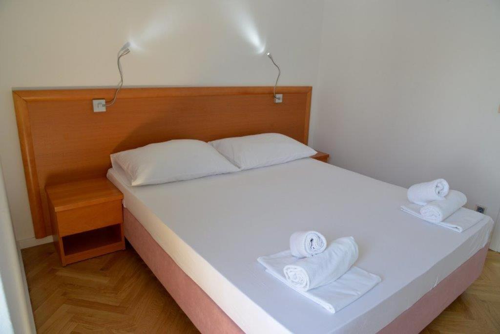 Premium Oaza Appartement Primošten Buitenkant foto